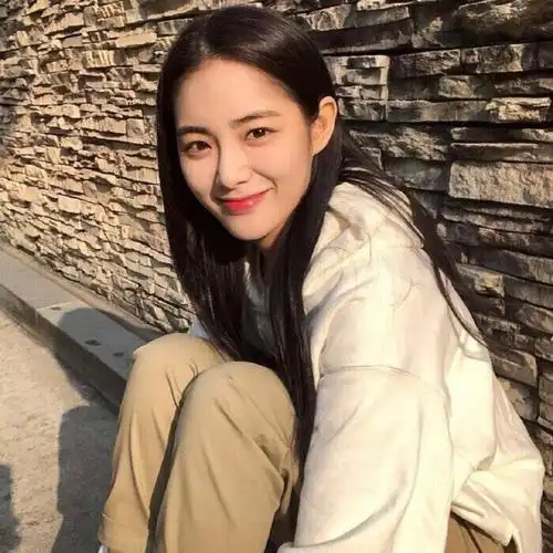 女生头像微笑阳光_微信头像_头像之家