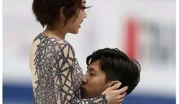 男生咬我的小兔兔描述一下 坐腿杀起反应