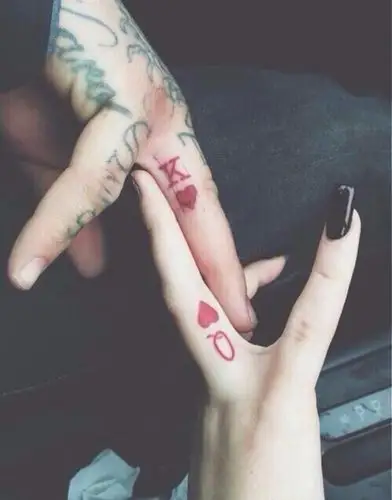 情侣纹身扑克纹身字母桃心tatoo