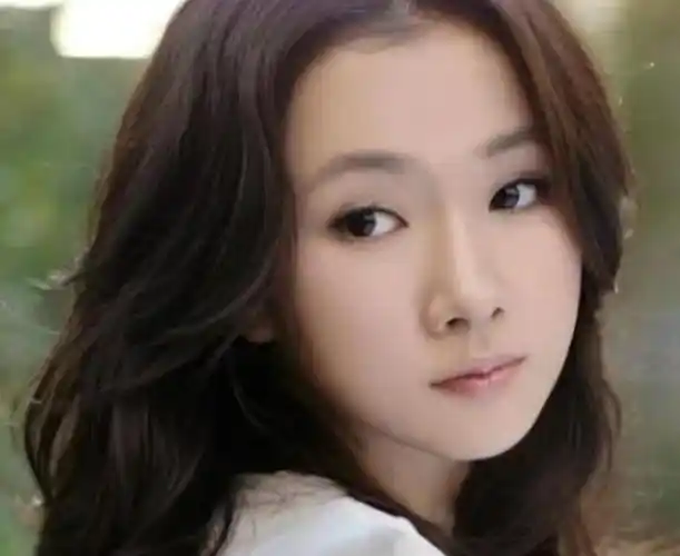 回顾朱亚文抛弃相恋七年的富家女娶陈思诚前女友至今零绯闻