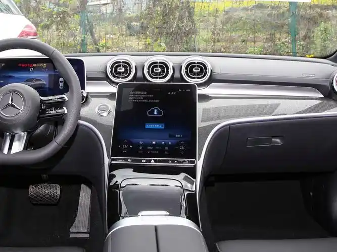 北京奔驰 奔驰c级 2023款 改款 c 260 l 皓夜运动版