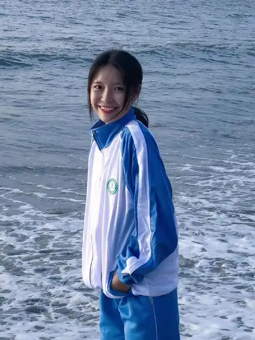 双马尾校服放学后要和我一起回家吗