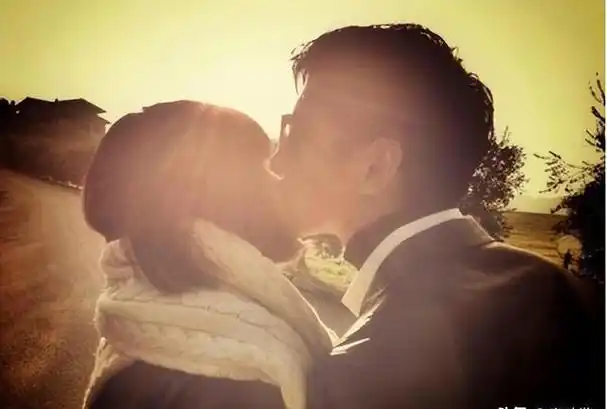 "好爸爸"张亮:火极一时的"模范丈夫",为何事业感情皆冷清?