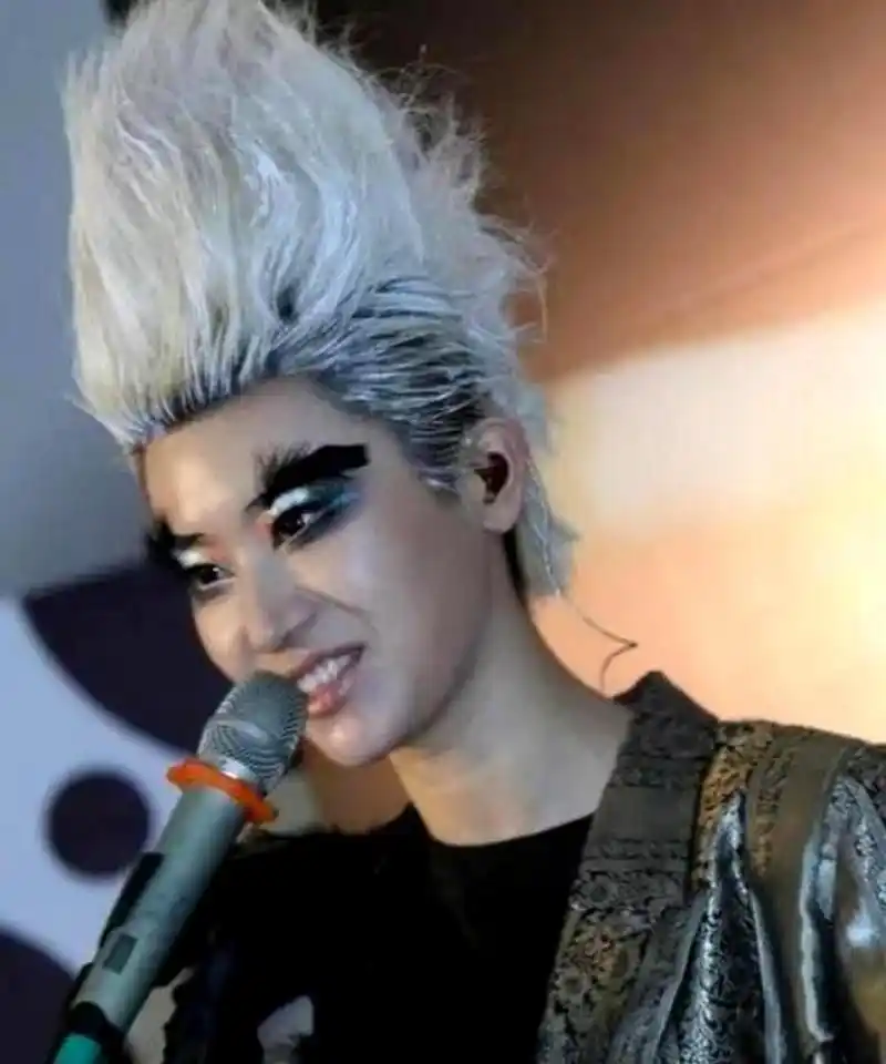 尚雯婕的奇葩造型在那些年里非常引人注目!