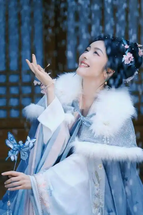 蔡文静古装造型太惊艳!雪中清冷温婉感梦回初恋白月光_写真_账号_眉眼