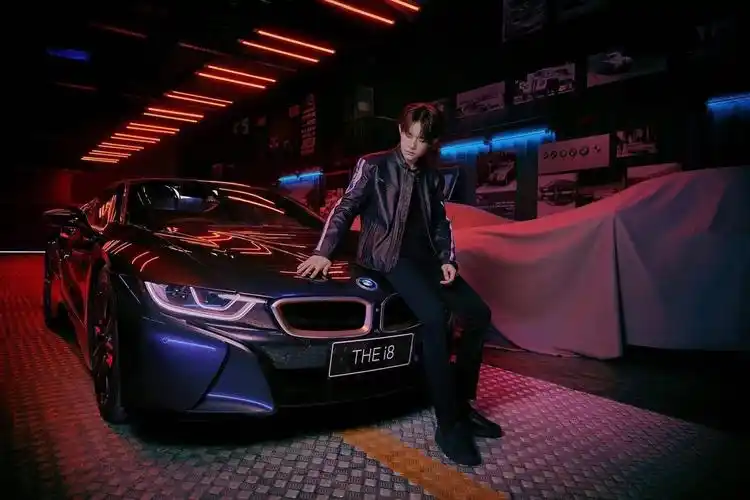 bmw代言人0202易烊千玺酷劲十足