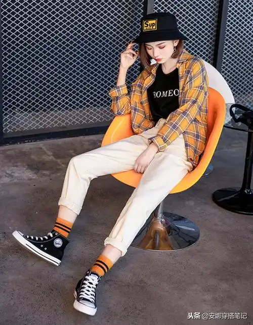 12套萝卜哈伦裤的穿搭示范哈伦萝卜裤配什么上衣图片