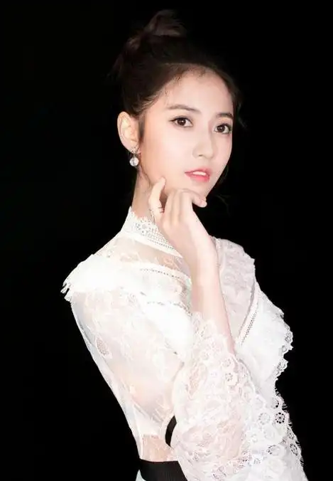 唐嫣最美的角色扮相(唐嫣旗下的小花)4