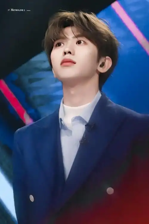 蔡徐坤 青春有你第二季公演