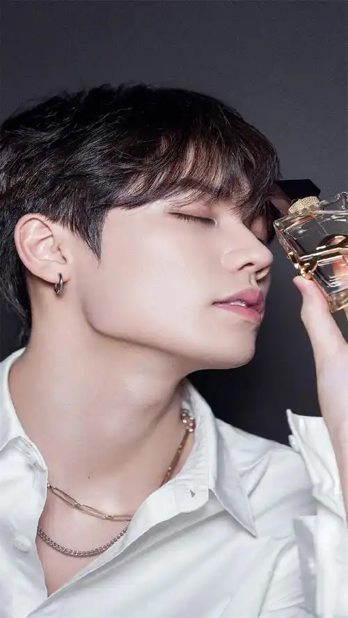 林彦俊帅气高清手机壁纸