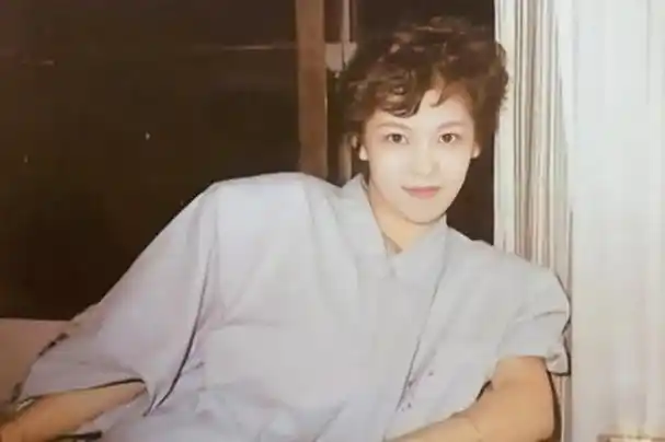 陈岚个人资料简介(向华强的太太陈岚是个什么样的人)(4)