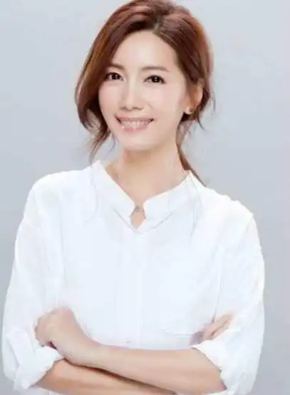 早年间,台湾偶像剧在大陆盛行,其中最流行的剧情就是"王子爱上灰姑娘"