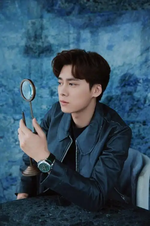 李易峰20211224无锡沛纳海品牌活动李易峰超话#同行十五年,久待易念回