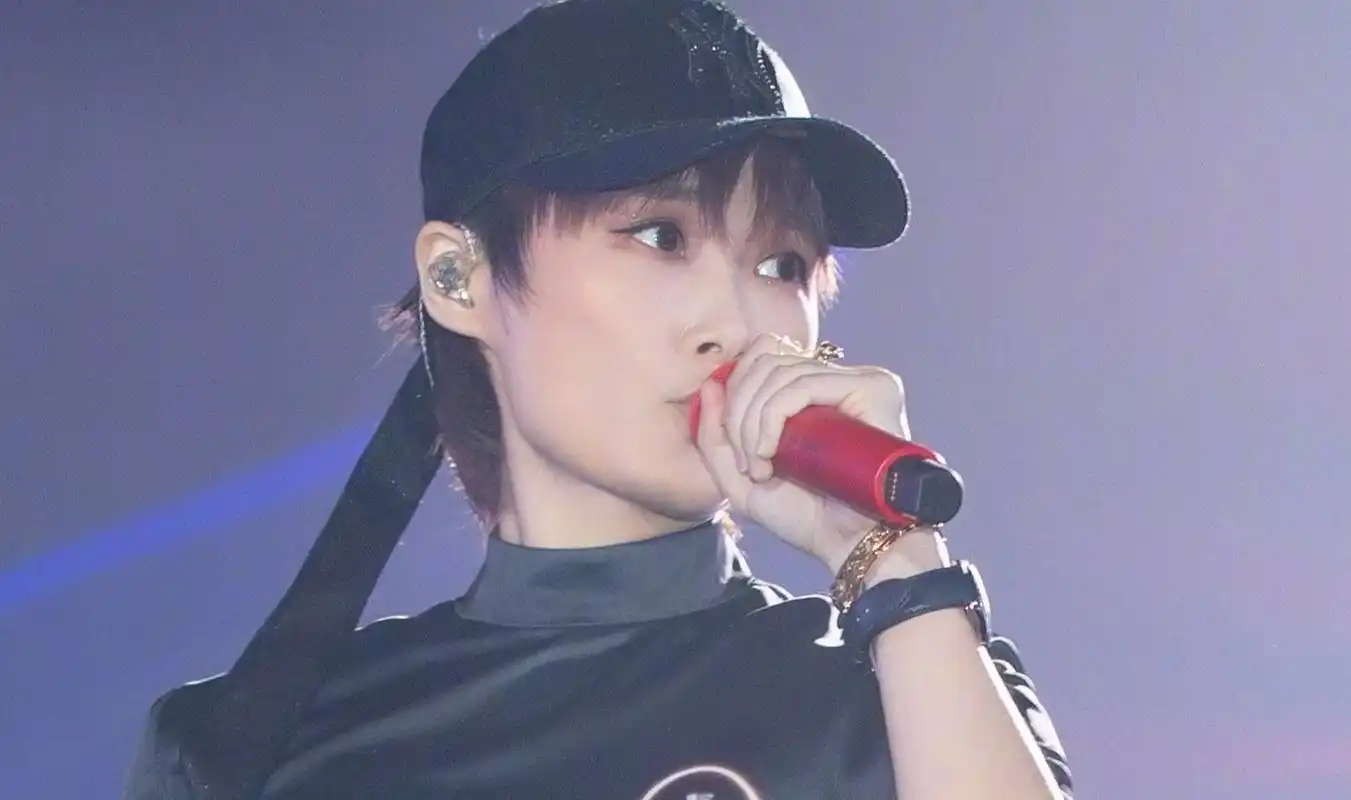 太优秀了!凭借《快乐女声》爆火的李宇春,当年高考物理满分