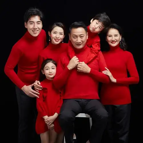 2021写真拍照艺术全家福六口新款一家服装摄影亲子装