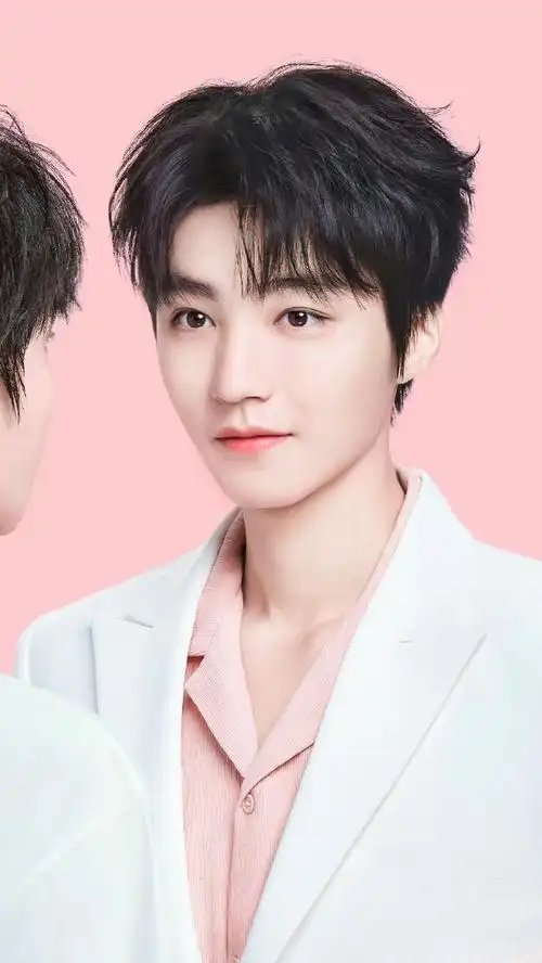 王俊凯二十四岁肆意生长