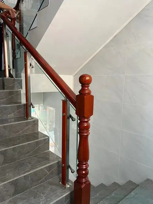 经典款式楼梯扶手