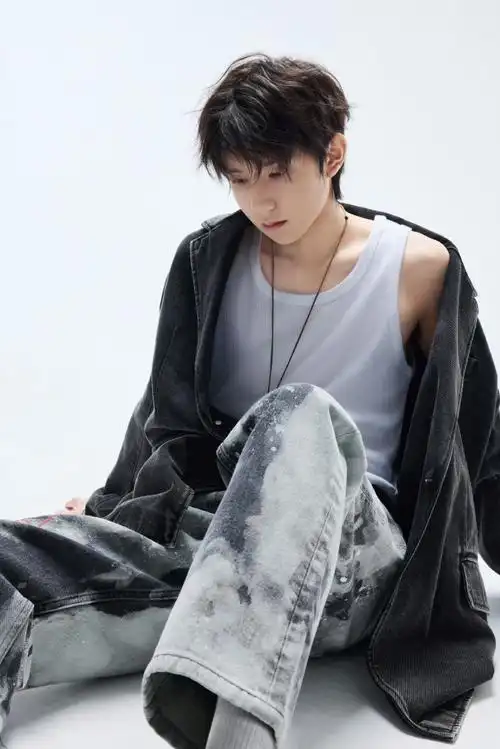 王源客厅狂欢巡演##王源2023岁稔予安