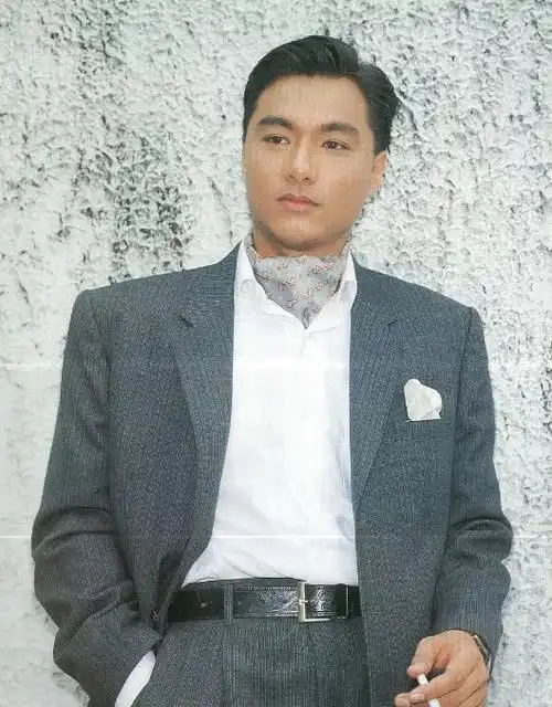 香港第一美男林俊贤61岁复出娱乐圈背后大佬原来是他