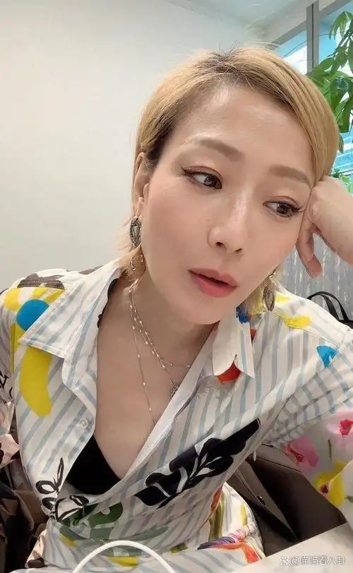 郑秀文经纪人郭启华突然中风入院,住进重症icu