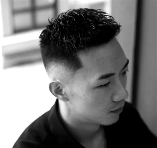 帅气时髦定位烫 变男神"有捷径"_男生烫发 - 美发站