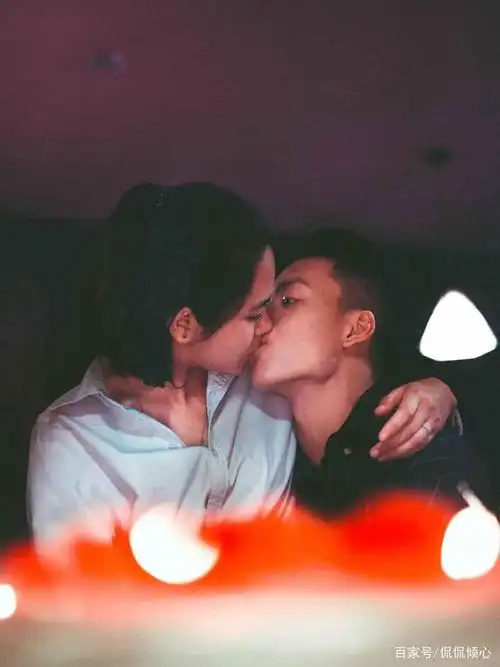 第一次接吻是什么感觉?