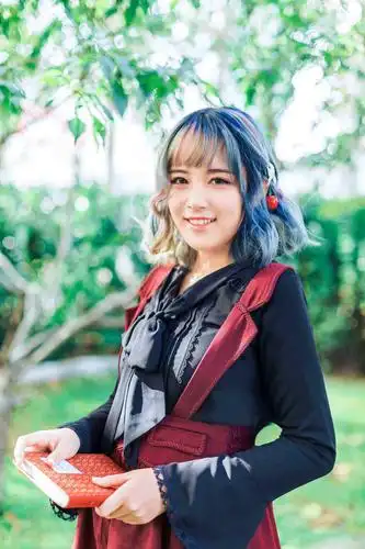 超女冠军圈9推cosplay动漫写真 进化二次元歌姬