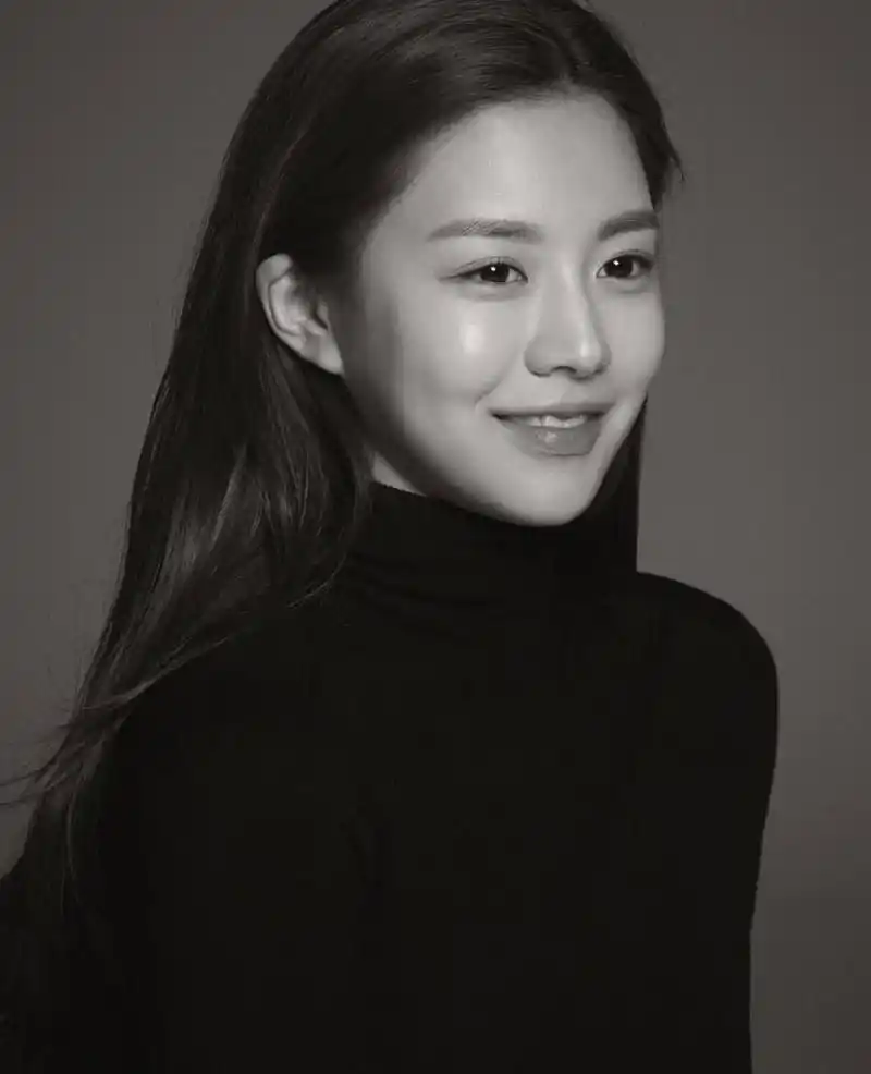 分享一组好看的黑白照片