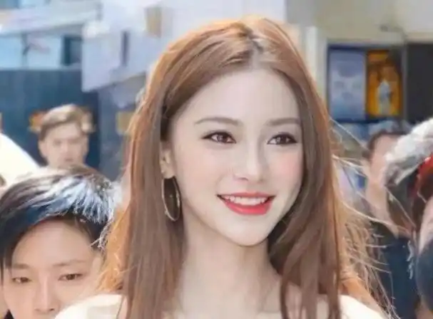 命运大逆转:前夫哥黄晓明当选电影协会副会长,杨颖内娱复出困难