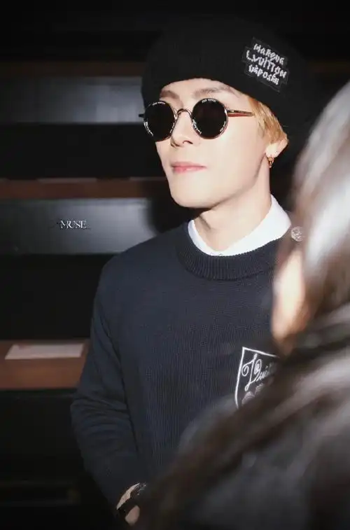 王嘉尔巴黎时装周##巴黎lv大秀