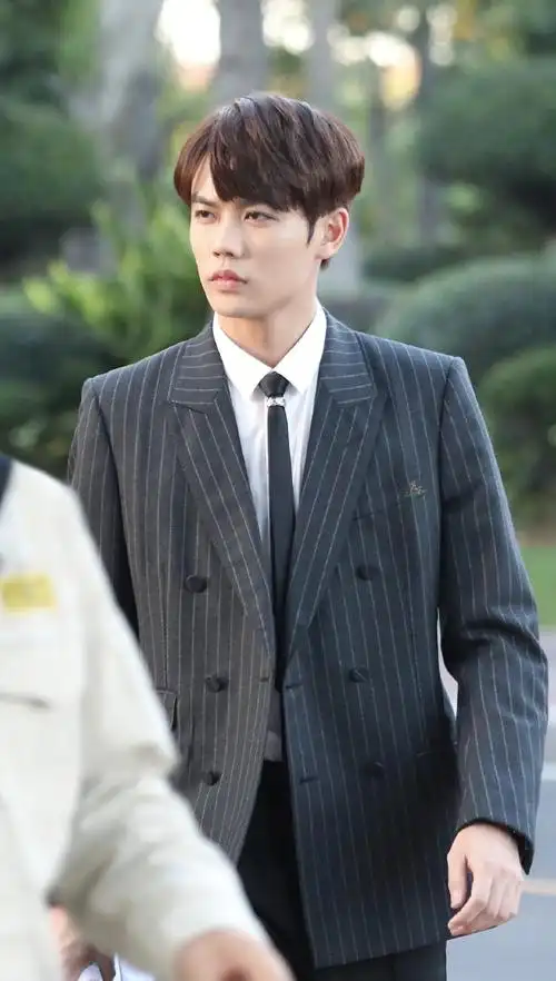 林彦俊原来我很爱你##太冷了##冷到爆炸##风中凌乱的月某人瑟瑟发抖