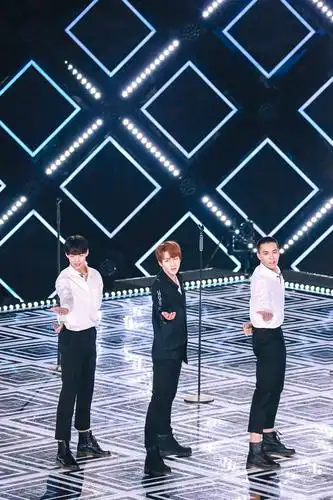 创造营2019四正真的很抢眼首场公演里好a一男的