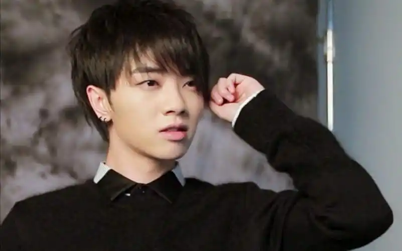 华语乐坛三位实力歌手,毛不易排第三,第一还是段子手出身