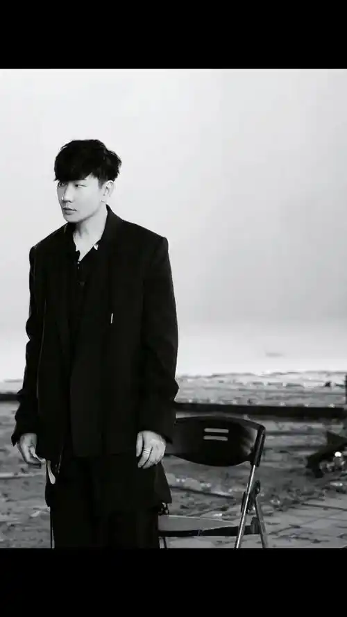 快都把你们的宝藏图片拿出来林俊杰