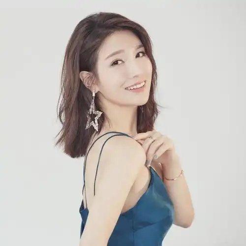 抖音上女歌手红豆