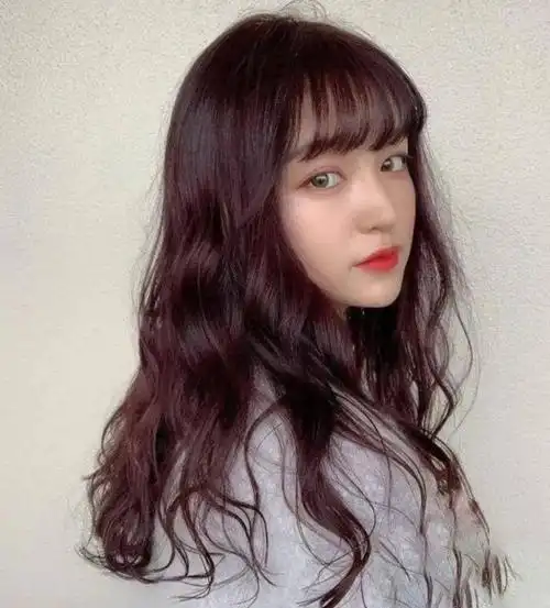 长发的水波纹卷发气质变女神