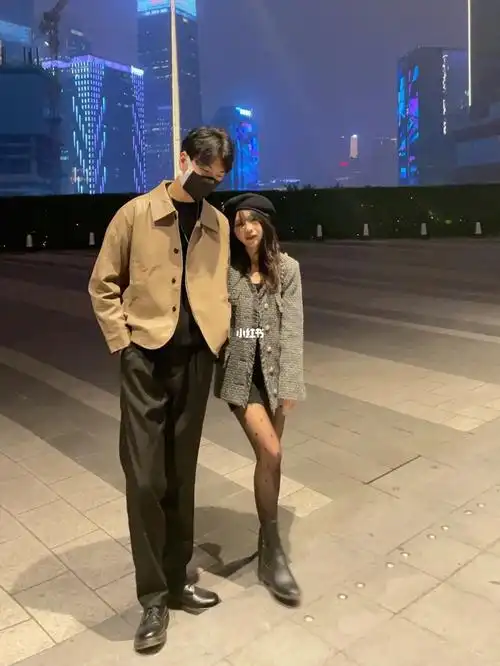 一边儿去#152小个子穿搭  #身高差  #最萌身高差  #情侣身高差#一米五