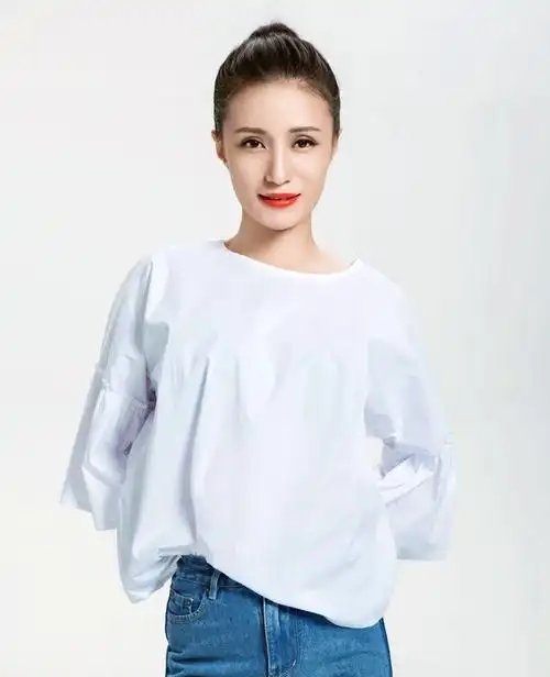 冷艳女神万美汐一个艳如桃李冷若冰霜的爷们儿