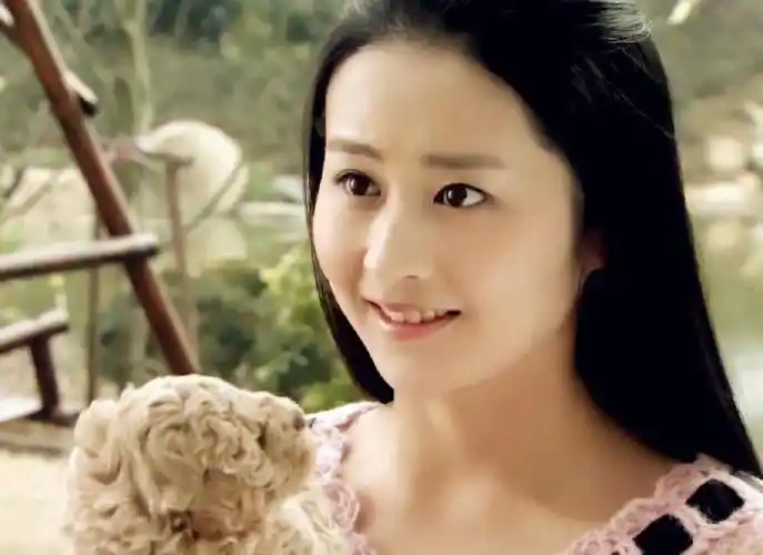 颖儿分享一个普通女演员的15年#看过了很多部@颖儿yinger的作品,出道