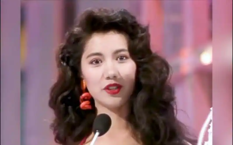 看了年轻时候的"袁咏仪"终于知道她为什么叫靓靓了