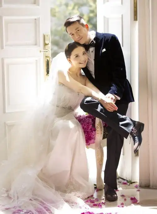 "槿夕姑姑"孙茜结婚了 帅气老公首曝光