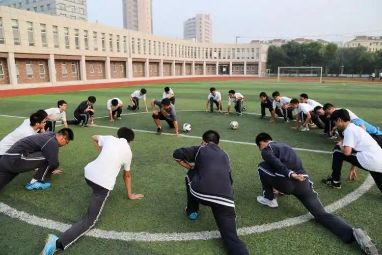 【校园风】有效的体育课在延续,宝山区四校入列高中体育专项化第三批