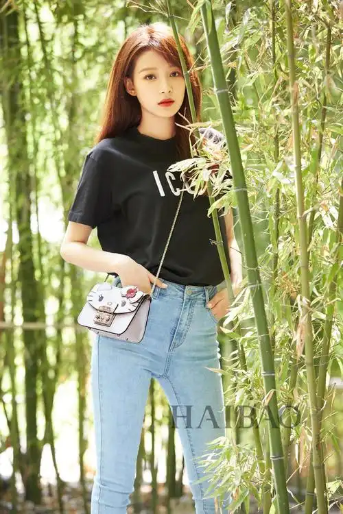 孙怡24岁结婚生娃变人生赢家,但最让羡慕是她的筷子腿?_街拍