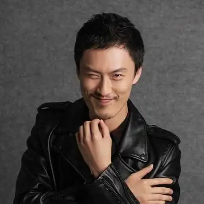 许君聪,1984年3月5日出生于吉林省,毕业于南京艺术学院,中国内地男