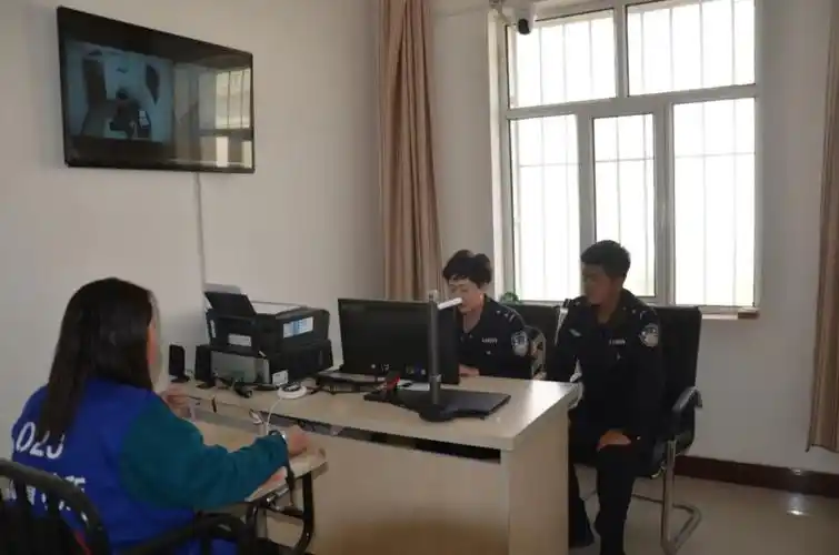 监管在线看守所开展节前谈心谈话教育活动