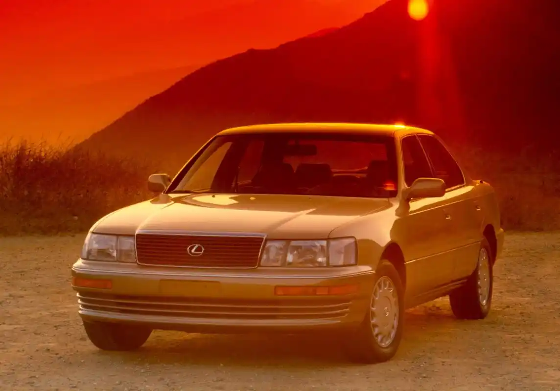 正统的八零后,第一辆雷克萨斯诞生三十多年前