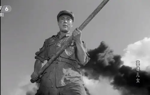 在《英雄儿女》中高呼"向我开炮"的王成大概是很多人心中最经典的