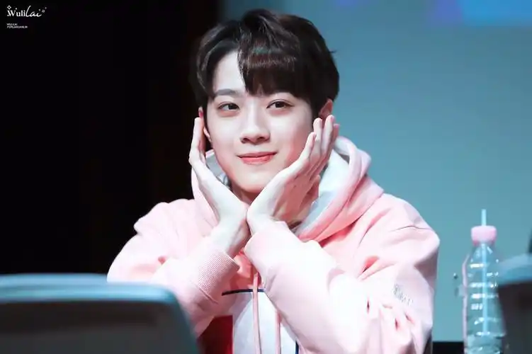 赖冠霖 - 堆糖,美图壁纸兴趣社区