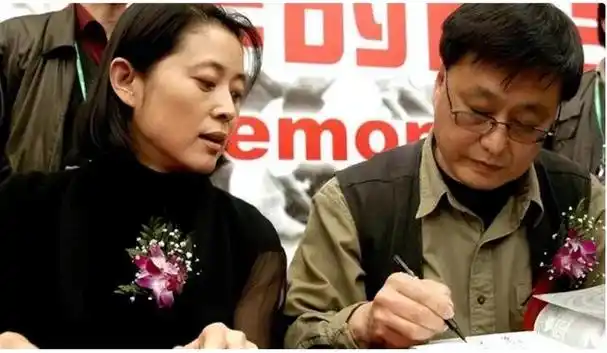 回顾王文澜与倪萍离婚弃生病儿子被骂18年今70岁一人生活