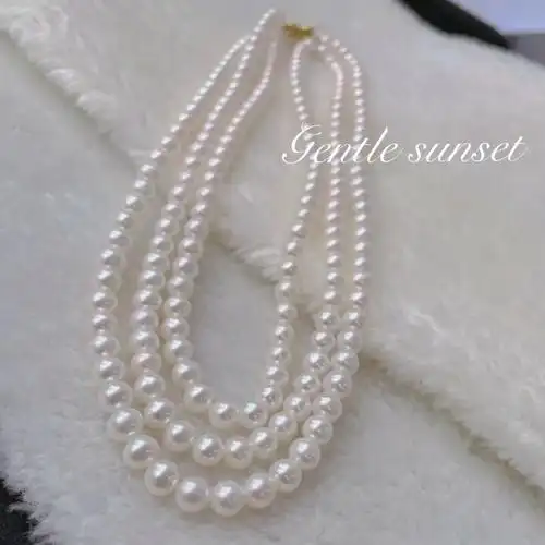 今日佩戴分享女王经典三层珍珠项链